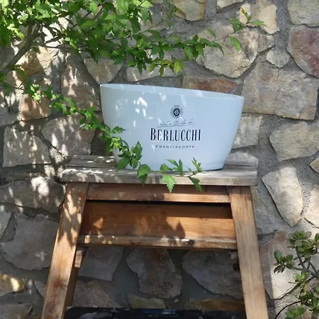 Villa Beliving House Mandra Capreria