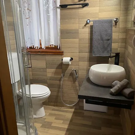 Villa Beliving House Mandra Capreria